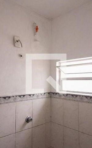Casa à venda com 270m², 4 quartos e 2 vagas Casa à venda com 270m², 4 quartos e 2 vagasCasa 3 - Banheiro social