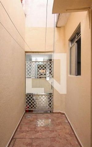 Casa à venda com 270m², 4 quartos e 2 vagas Casa à venda com 270m², 4 quartos e 2 vagasCasa 3 - corredor