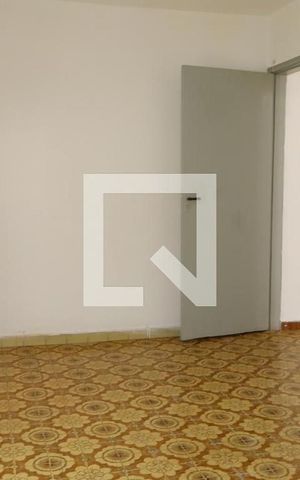 Casa à venda com 270m², 4 quartos e 2 vagas Casa à venda com 270m², 4 quartos e 2 vagasQuarto 2