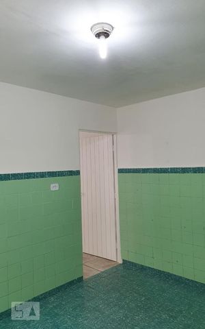 Casa à venda com 270m², 4 quartos e 2 vagas Casa à venda com 270m², 4 quartos e 2 vagasCasa 2 - Banheiro social