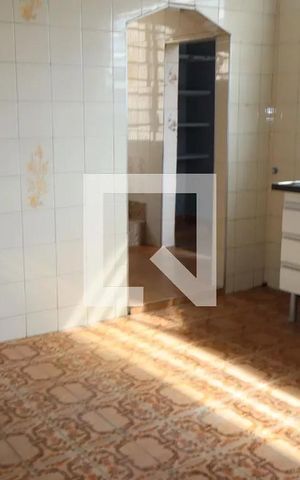 Casa à venda com 270m², 4 quartos e 2 vagas Casa à venda com 270m², 4 quartos e 2 vagasCozinha