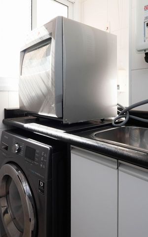 Apartamento à venda com 80m², 3 quartos e 2 vagas Apartamento à venda com 80m², 3 quartos e 2 vagasCozinha e Área de Serviço