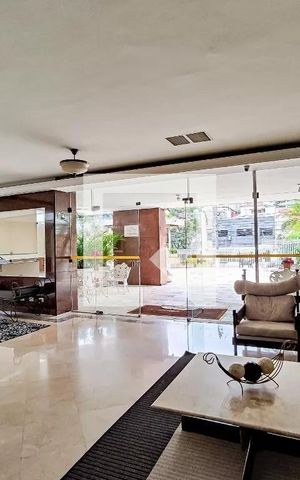 Apartamento à venda com 112m², 3 quartos e 1 vaga Apartamento à venda com 112m², 3 quartos e 1 vagaHall social