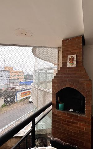 Apartamento à venda com 220m², 4 quartos e 2 vagas Apartamento à venda com 220m², 4 quartos e 2 vagasVaranda da Sala