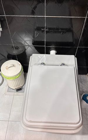 Apartamento à venda com 220m², 4 quartos e 2 vagas Apartamento à venda com 220m², 4 quartos e 2 vagasBanheiro da Suíte
