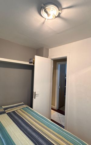 Apartamento à venda com 220m², 4 quartos e 2 vagas Apartamento à venda com 220m², 4 quartos e 2 vagasQuarto 2