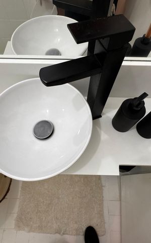 Apartamento à venda com 220m², 4 quartos e 2 vagas Apartamento à venda com 220m², 4 quartos e 2 vagasBanheiro da Suíte 2