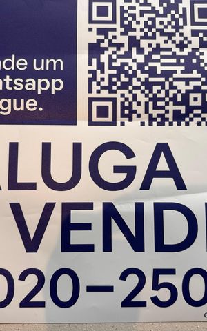 Apartamento à venda com 220m², 4 quartos e 2 vagas Apartamento à venda com 220m², 4 quartos e 2 vagasPlaca