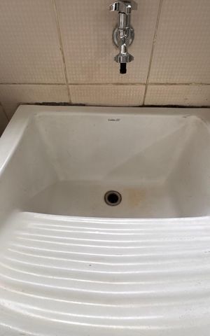 Apartamento à venda com 220m², 4 quartos e 2 vagas Apartamento à venda com 220m², 4 quartos e 2 vagasÁrea de serviço