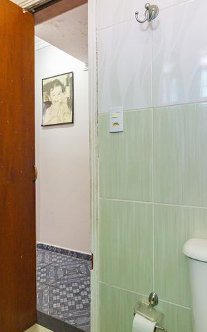 Casa à venda com 125m², 3 quartos e 3 vagas Casa à venda com 125m², 3 quartos e 3 vagasBanheiro - Social