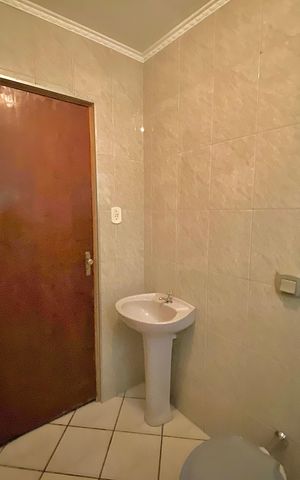 Casa à venda com 100m², 3 quartos e 2 vagas