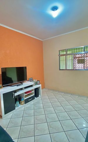 Casa à venda com 100m², 3 quartos e 2 vagas