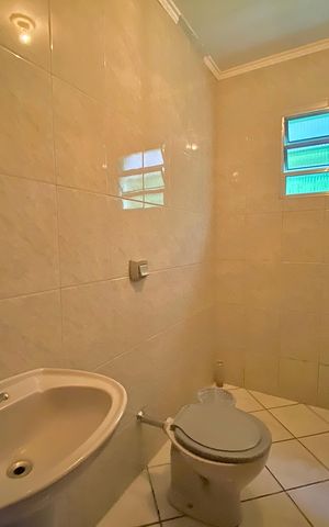 Casa à venda com 100m², 3 quartos e 2 vagas