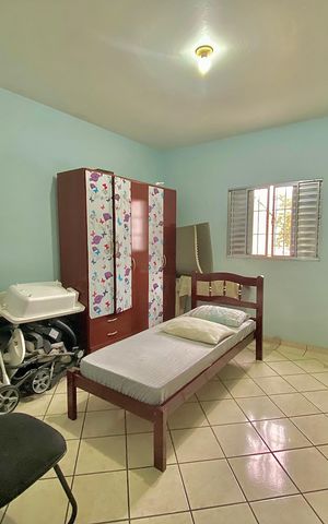 Casa à venda com 100m², 3 quartos e 2 vagas