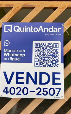 Casa à venda com 100m², 3 quartos e 2 vagas Casa à venda com 100m², 3 quartos e 2 vagasPlaca aproximada