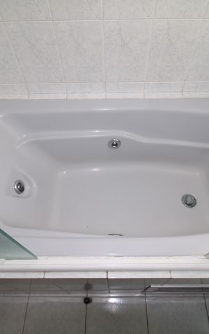 Apartamento à venda com 136m², 4 quartos e 2 vagasQuarto 4 - Banheiro