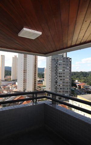 Apartamento à venda com 136m², 4 quartos e 2 vagasSala - Varanda