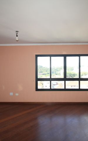 Apartamento à venda com 136m², 4 quartos e 2 vagasSala
