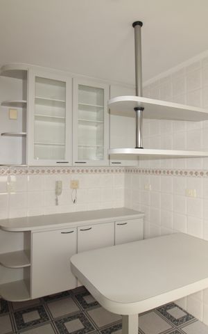 Apartamento à venda com 136m², 4 quartos e 2 vagasCozinha
