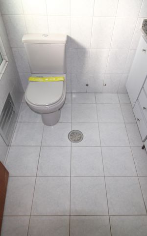 Apartamento à venda com 136m², 4 quartos e 2 vagasQuarto 4 - Banheiro