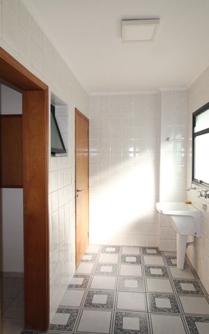 Apartamento à venda com 136m², 4 quartos e 2 vagasÁrea de Serviço