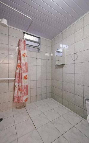 Casa para alugar com 80m², 2 quartos e sem vaga Casa para alugar com 80m², 2 quartos e sem vagaBanheiro