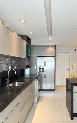 Apartamento para alugar com 204m², 3 quartos e 3 vagasCozinha 