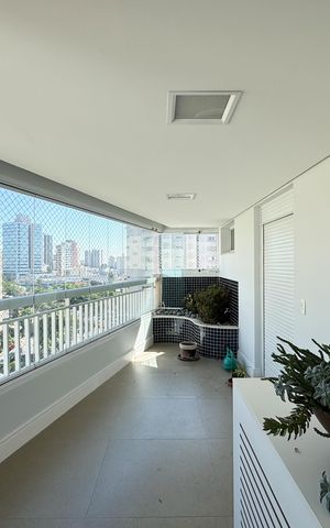 Apartamento para alugar com 204m², 3 quartos e 3 vagasSacada
