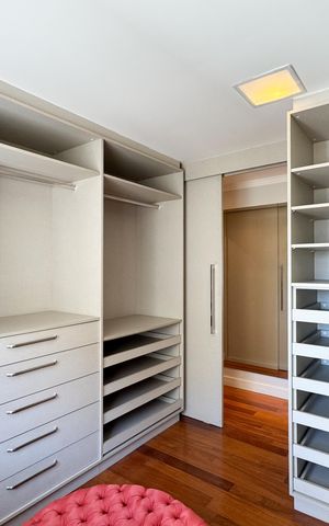 Apartamento para alugar com 204m², 3 quartos e 3 vagasCloset - Suíte 2
