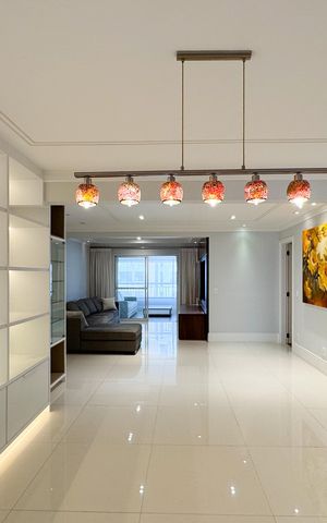 Apartamento para alugar com 204m², 3 quartos e 3 vagasSala de Jantar