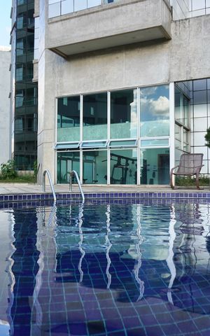 Studio para alugar com 48m², 1 quarto e 1 vaga Studio para alugar com 48m², 1 quarto e 1 vagaÁrea comum - Piscina