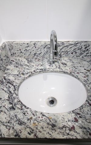 Apartamento à venda com 42m², 2 quartos e sem vagaBanheiro