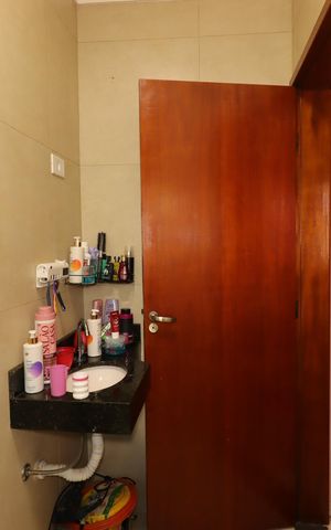 Casa à venda com 55m², 3 quartos e 2 vagasBanheiro da Suíte