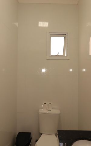 Casa à venda com 55m², 3 quartos e 2 vagasLavabo