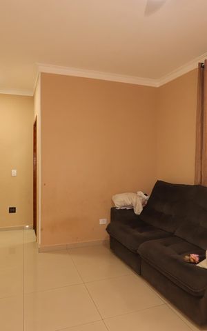 Casa à venda com 55m², 3 quartos e 2 vagasSala