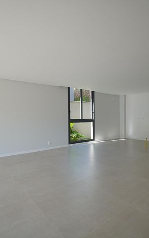 Casa para alugar com 256m², 3 quartos e 3 vagasSala