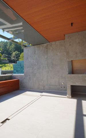 Casa para alugar com 256m², 3 quartos e 3 vagasVaranda da Sala, chuarrasqueira e piscina