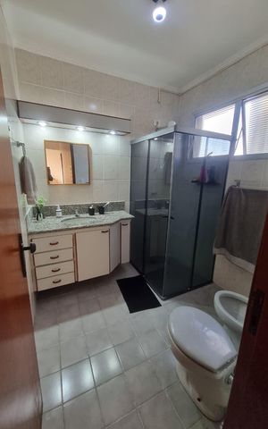 Apartamento à venda com 85m², 2 quartos e 1 vaga Apartamento à venda com 85m², 2 quartos e 1 vagaBanheiro