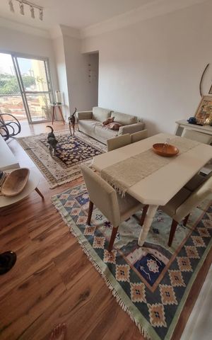 Apartamento à venda com 85m², 2 quartos e 1 vaga Apartamento à venda com 85m², 2 quartos e 1 vagaSala