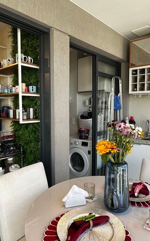Apartamento à venda com 83m², 3 quartos e 1 vaga Apartamento à venda com 83m², 3 quartos e 1 vagaVaranda