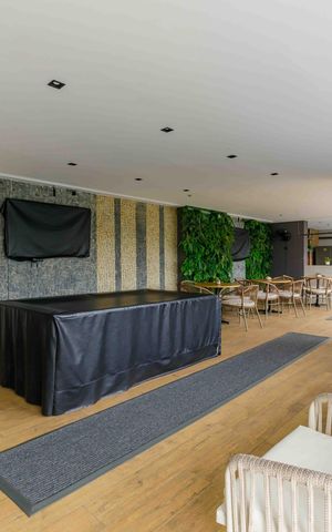 Apartamento à venda com 83m², 3 quartos e 1 vaga Apartamento à venda com 83m², 3 quartos e 1 vagaÁrea comum