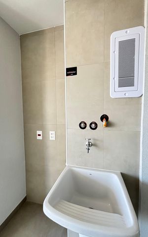 Apartamento à venda com 82m², 2 quartos e 1 vaga Apartamento à venda com 82m², 2 quartos e 1 vagaÁrea de Serviço