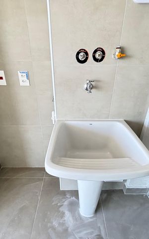 Apartamento à venda com 82m², 2 quartos e 1 vaga Apartamento à venda com 82m², 2 quartos e 1 vagaÁrea de Serviço