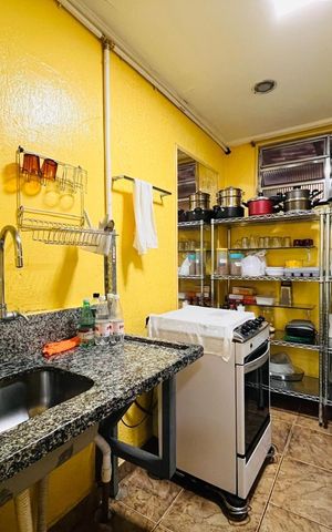 Casa à venda com 410m², 4 quartos e 6 vagas