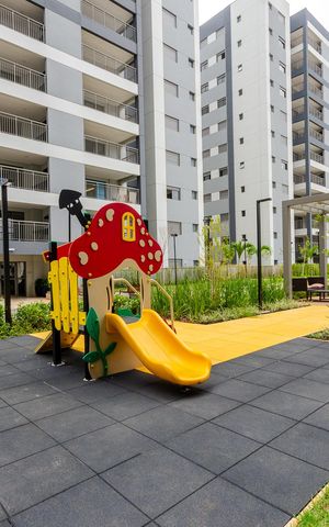 Apartamento para alugar com 242m², 4 quartos e 2 vagas Apartamento para alugar com 242m², 4 quartos e 2 vagasÁrea comum - Playground