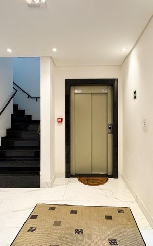 Apartamento à venda com 53m², 2 quartos e 1 vaga Apartamento à venda com 53m², 2 quartos e 1 vagaHall