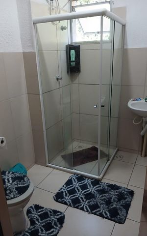 Apartamento para alugar com 55m², 2 quartos e 5 vagas Apartamento para alugar com 55m², 2 quartos e 5 vagasBanheiro