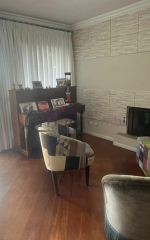 Apartamento para alugar com 185m², 4 quartos e 3 vagas