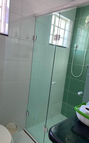 Casa à venda com 240m², 4 quartos e 4 vagas Casa à venda com 240m², 4 quartos e 4 vagasEdícula