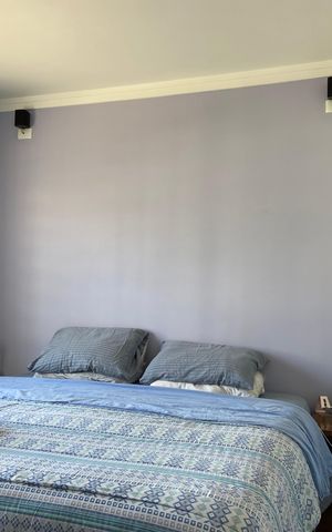 Casa à venda com 240m², 4 quartos e 4 vagas Casa à venda com 240m², 4 quartos e 4 vagasQuarto 1